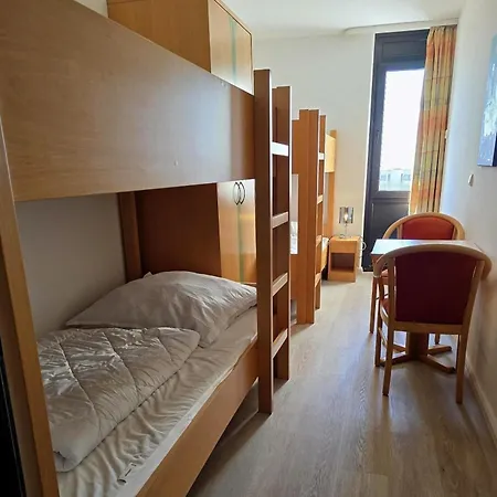 Buhne 6 Mit Meerblick Апартаменты *